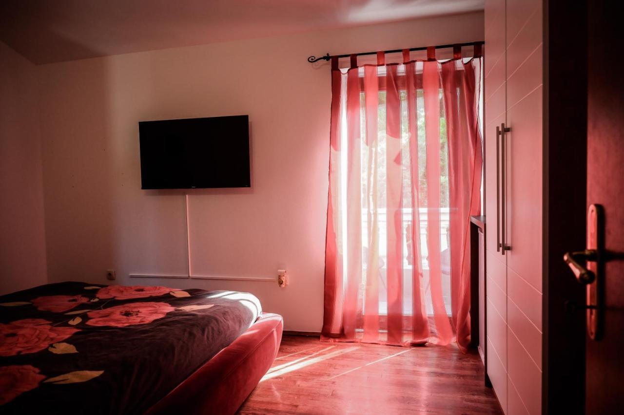 Apartment And Room Tacy Opatija Exterior foto